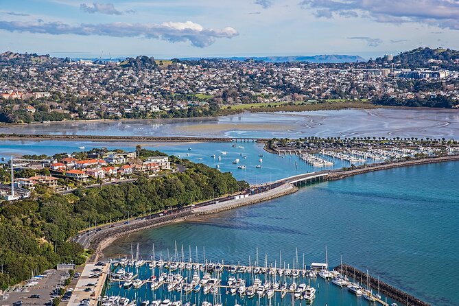 5-Day Bay of Islands, Auckland, Hobbiton, Rotorua & Waitomo Tour - Price and value: what you’re really paying for at $1,362.16