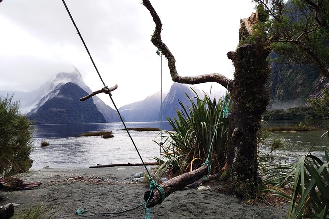 6 Day South Island New Zealand Private Tour from Auckland - Milford Sound or Doubtful Sound: Two Fiord Days, One National Park Feeling