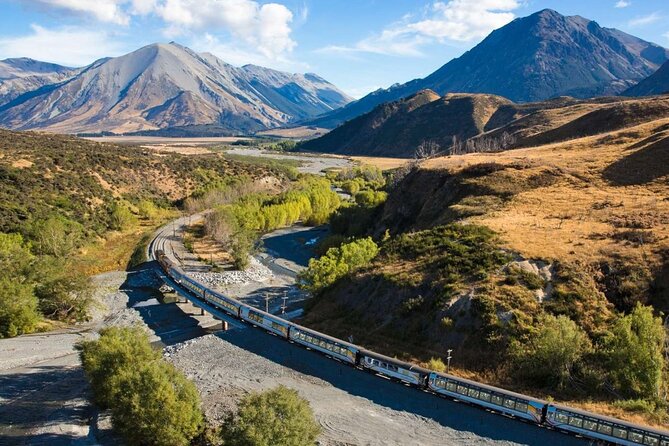 6 Day South Island New Zealand Private Tour from Auckland - Optional Hotels and Tickets: How to Get the Right Balance of Comfort and Wow