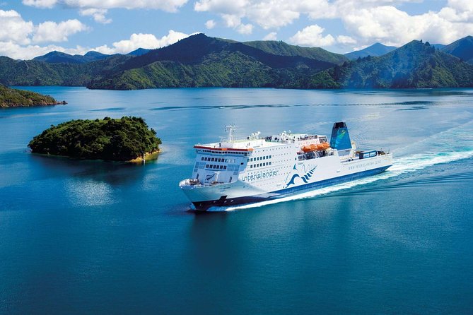 7 - Day North to South Island Grand Tour - Auckland to Queenstown - Whale Watch Kaikoura plus Waipara wine: one sea, one sip