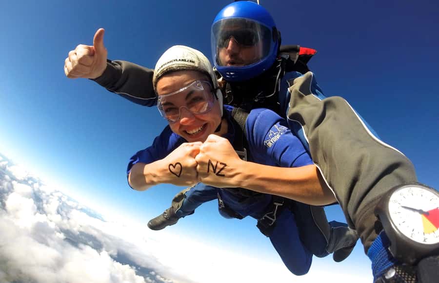 Auckland: 13000, 16000, or 18000-Foot Tandem Skydive - Key highlights worth planning for