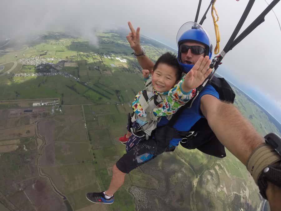Auckland: 13000, 16000, or 18000-Foot Tandem Skydive - Parachute Serenity and the Coasts You’ll Actually See