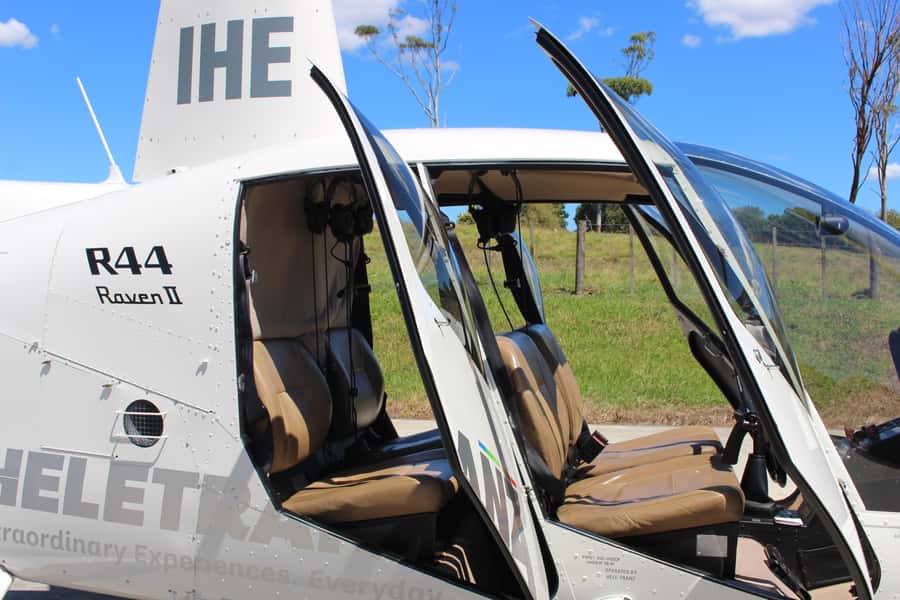 Auckland: 20min Helicopter scenic flight - City & Volcanoes - Pilot commentary that turns views into something you’ll remember