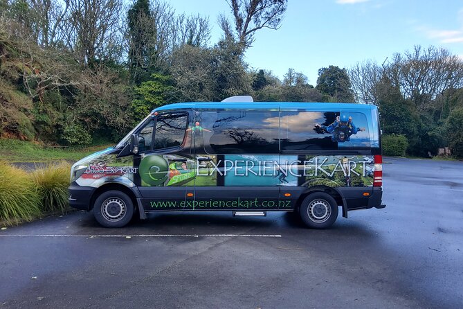 Auckland Airport Private Transfers in a Luxury Minibus - Luggage Loading and Unloading: The Real Time-Saver
