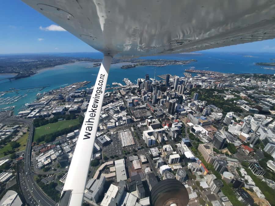 Auckland: Auckland City & Hauraki Gulf Scenic Flight - Motuhie and Browns Islands: Seeing the Gulf’s Shape