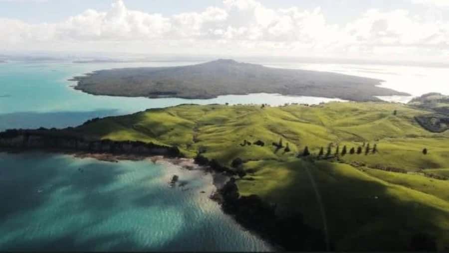 Auckland: Auckland City & Hauraki Gulf Scenic Flight - Rangitoto Volcano Crater: Up Close Without the Hike