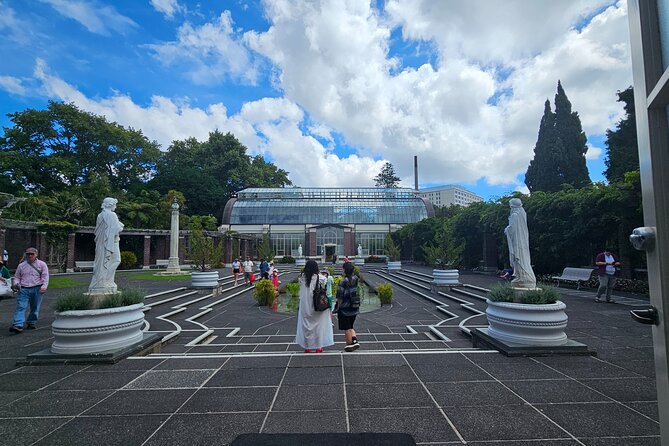 Auckland City Halfday Tour - Westhaven Marina: the Southern Hemisphere’s big yacht scene