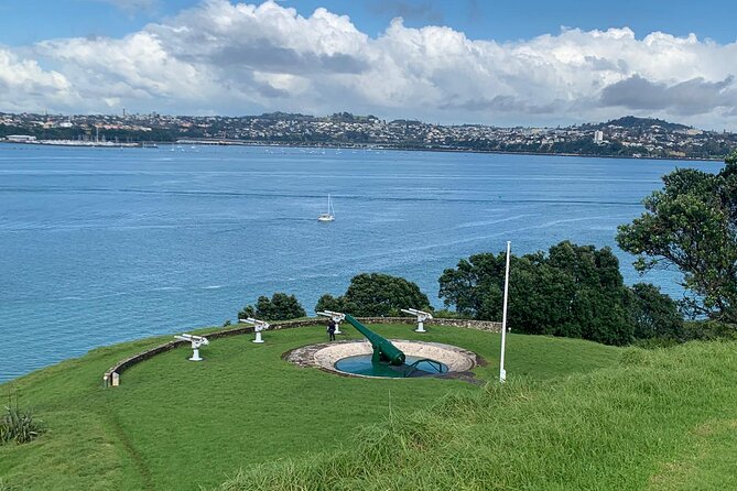 Auckland City Tour — One Day The Ultimate Auckland Experience - What to pack for a day of viewpoints and tunnels