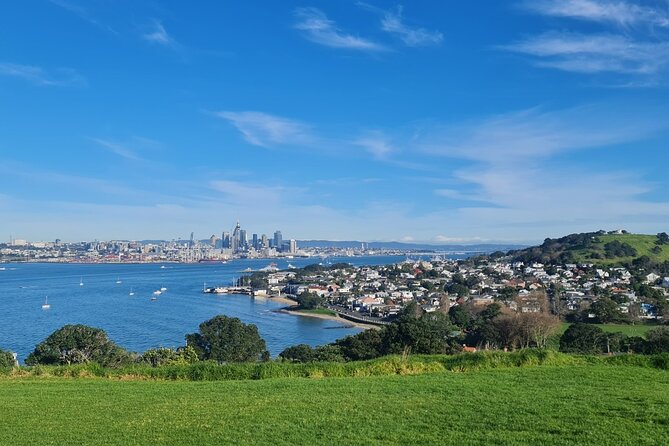 Auckland Full Day Attractions & Museums Tour - Auckland Art Gallery Toi o Tāmaki next to Albert Park