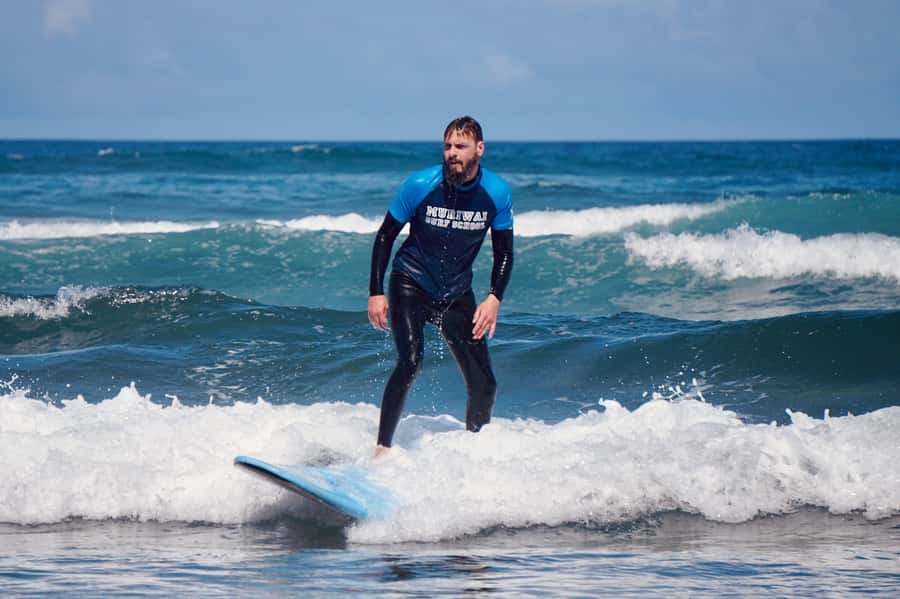 Auckland: Group Surfing Lesson with Muriwai Surf School - Why Muriwai Beach is a smart place to start surfing near Auckland