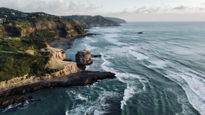 Auckland: Group Surfing Lesson with Muriwai Surf School - The first stage: gear basics, stance coaching, and getting safe in the sand