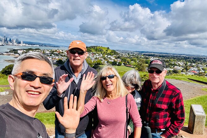 Auckland Half Day City Tour - Heart of Auckland - Westhaven and the Auckland Harbour Bridge: where the city shows off