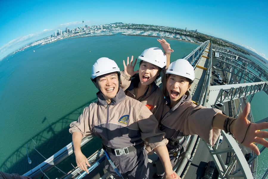 Auckland Harbor Bridge: Bridge Climb - Key things to know before your Auckland Harbour Bridge climb