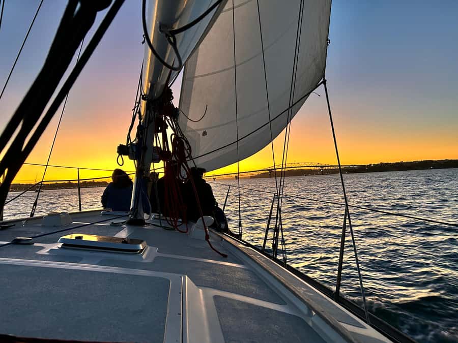 Auckland: Harbour Sailing Cruise with 3-Course Dinner - What Makes This Auckland Harbour Sailing Dinner Cruise Special
