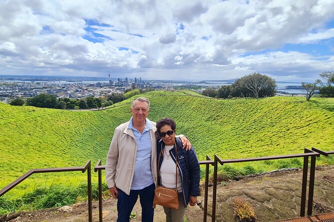 Auckland Hidden Gem Half Day Tour - Stop 1: Auckland Harbour Bridge views with the city’s core story