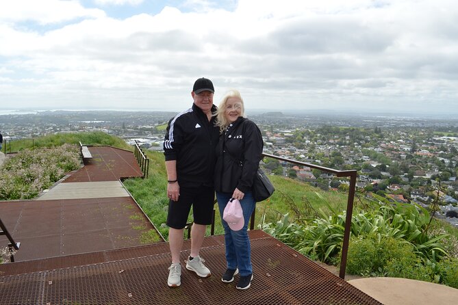 Auckland Highlights Full Day Guided Tour - Mission Bay Promenade: Easy Stroll Energy and Cafe-Walk Vibes