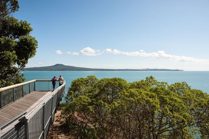 Auckland Māori Culture Experience - Private Tour - Bastion Point: coastal views with land protest meaning