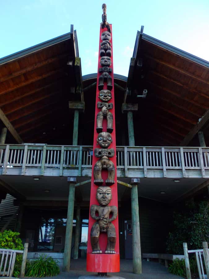 Auckland: Piha Beach, Rainforest, & Mount Eden Private Tour - Key highlights at a glance