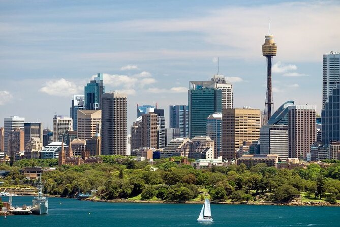 Auckland Private Custom Walking Tour with A Guide (Private Tour) - Guides, Language, and the Private-Group Advantage