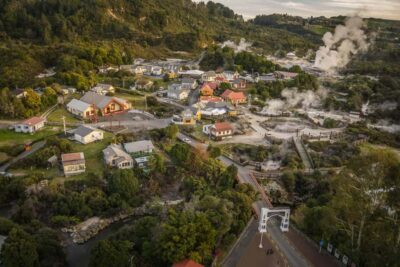 Auckland: Rotorua Living Maori Village Tour w/ Haka & Lunch - Whakarewarewa Village: learning Māori life in a functioning community