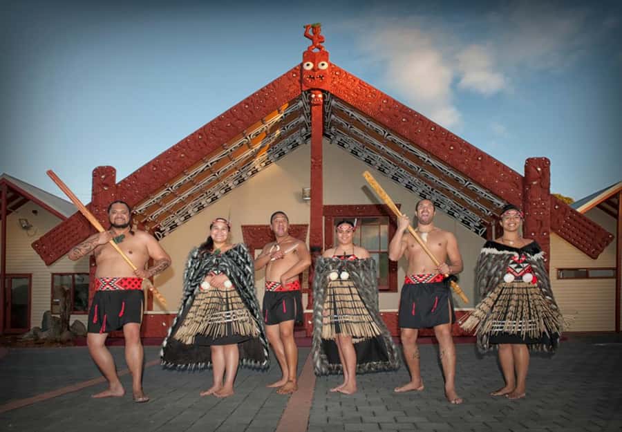 Auckland: Rotorua Māori Village & Waitomo Caves with Lunch - Getting picked up in Auckland and the ride toward Rotorua