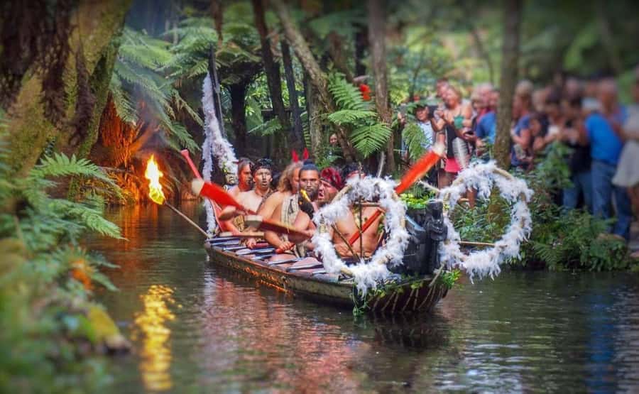 Auckland: Rotorua Tour with Mitai Māori Village & Wai-O-Tapu - Who this tour suits best