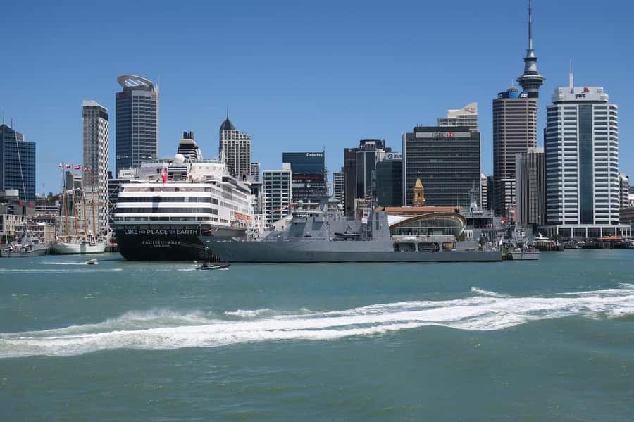 Auckland: Scenic Harbour Cruise with Live Commentary - Boarding and the 5-minute safety briefing