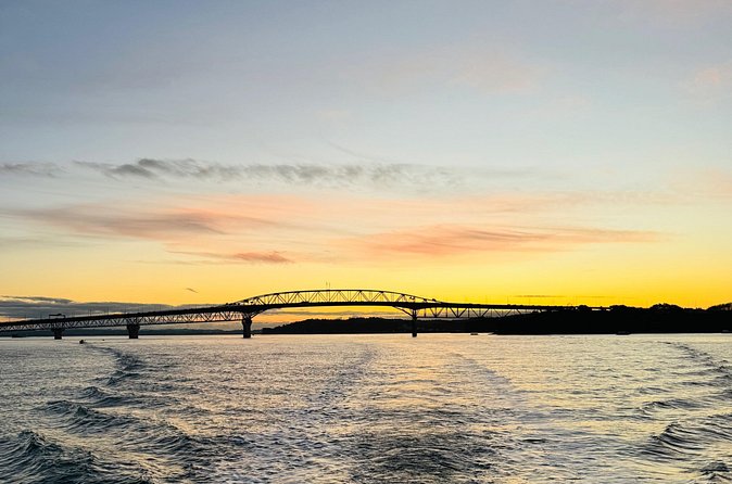Auckland Sunset Harbour Cruise - Commentary expectations: what to rely on and what not to