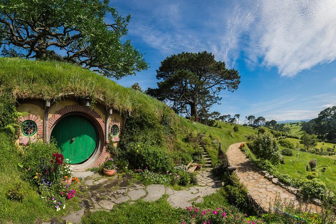 Auckland to Hobbiton Movie Set Private Tour - Should you book this Auckland to Hobbiton private tour?