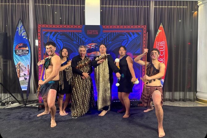 Auckland Urban Māori Experience with Transportation - Te Pane o Mataoho: the dormant volcano viewpoint with personal connections