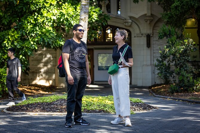 Auckland Walking Tour: Small-Group History & Culture Experience - University of Auckland and the Clock Tower Moment