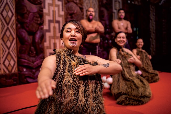 Bay of Islands Heritage Experience from Auckland incl. Waitangi & Russell - Key highlights to focus on