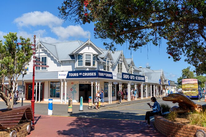 Bay of Islands Heritage Experience from Auckland incl. Waitangi & Russell - The value of a 13-hour day trip from Auckland