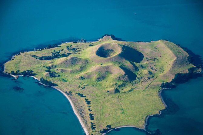 Browns Island Motukorea Sea Kayak Tour - Stop 2: two hours on Motukorea (volcano, birds, and history you can read)