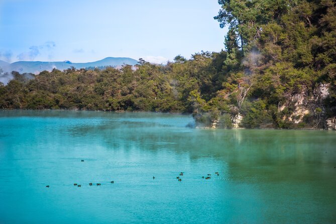 Devil's Bath Experience - Private Tour to Wai-O-Tapu & Lake Taupo - Lake Taupō: a volcanic lake you can actually feel