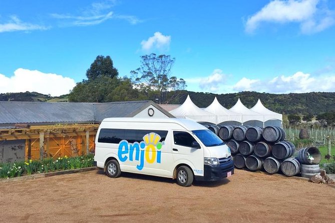 Flavours of Waiheke, wine, beer, spirits INCLUDES lunch - MAX 11 - Stop 1: coastal sightseeing on Waiheke (15 minutes, free)