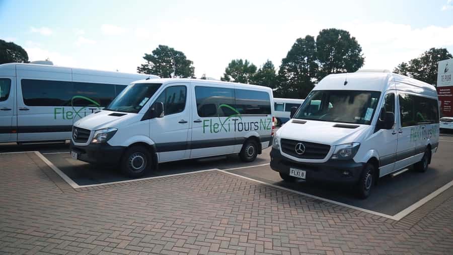 From Auckland: Day Trip to Rotorua with Optional extras - Door-to-Door Pickup and the One-Way Option to Finish in Rotorua