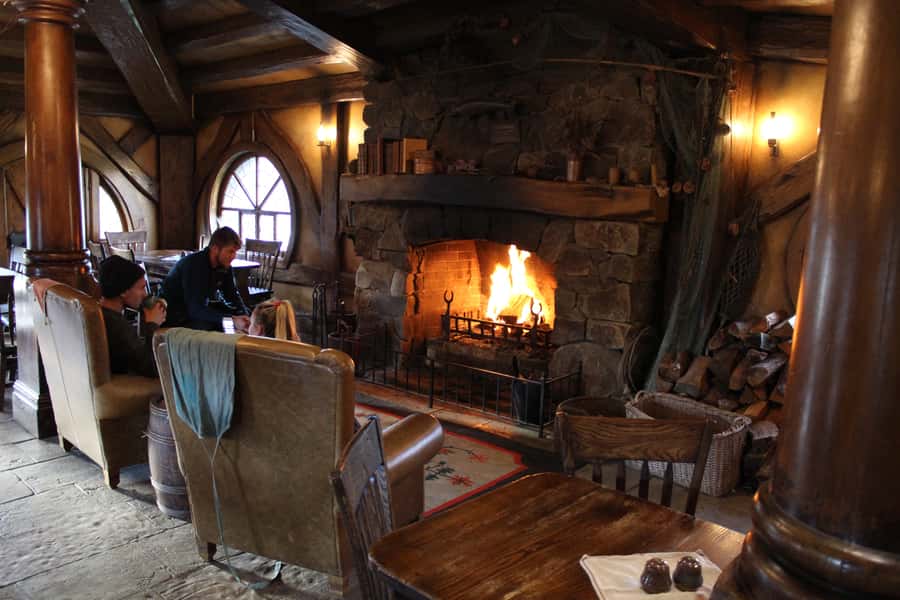 From Auckland: Two-Day Hobbiton, Rotorua, Waitomo Caves Tour - Price and value: what $806 includes (and what you’re buying)