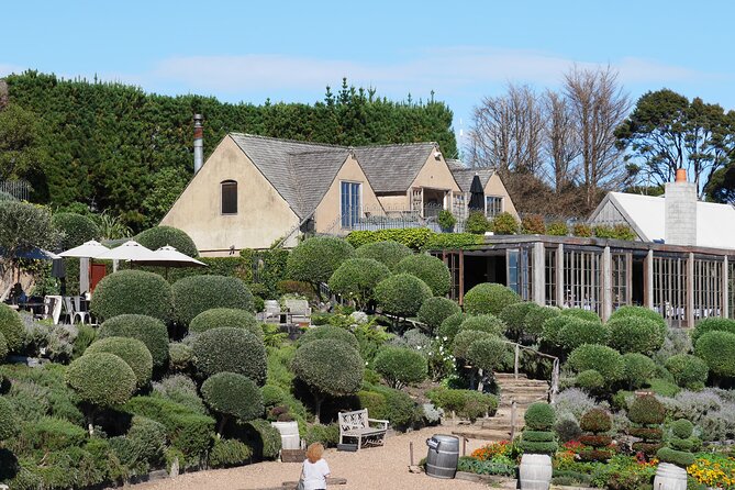 Full Day Private Waiheke Island Wine Tour Including Lunch - Sightseeing isn’t an afterthought, it’s part of the flow