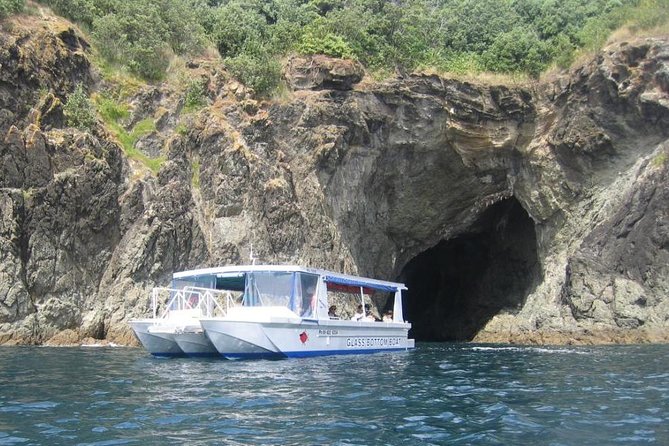 Glass Bottom Boat Tour - Stop 2: Caves at the back of Goat Island and the Key Hole