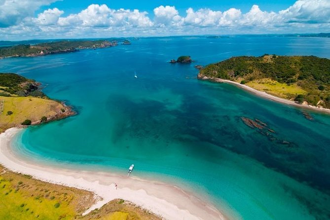 Group tour to Bay of Islands return from Auckland - Weather, Wind, and What to Pack for a Long Day