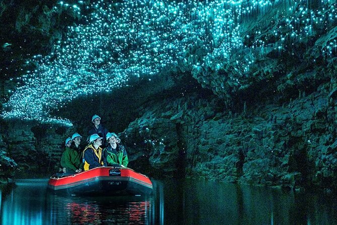 Hobbiton and Waitomo Caves Arrive in Comfort and Style - What the tour includes (and what it does not) in plain terms