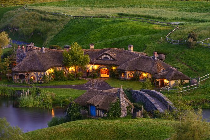 Hobbiton Movie Set and Hamilton Gardens Small Group-from Auckland - Price and value: is $217.20 a fair deal?