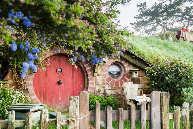 Hobbiton Movie Set Banquet Experience Private Tour From Auckland - The drive through the Waikato: views, stories, and getting oriented fast