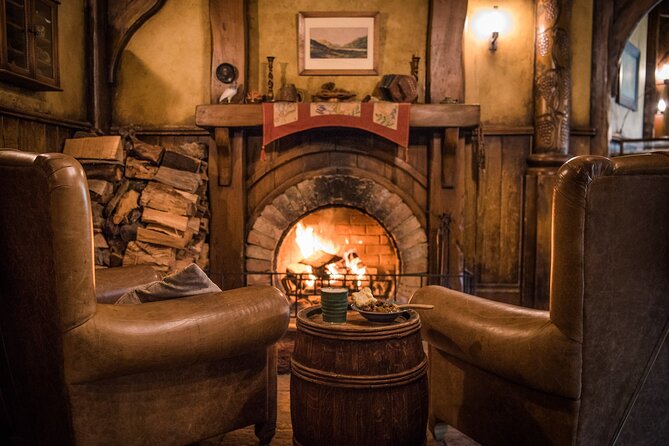 Hobbiton Movie Set Banquet Experience Private Tour From Auckland - Green Dragon Inn banquet: what’s included and why it’s good value