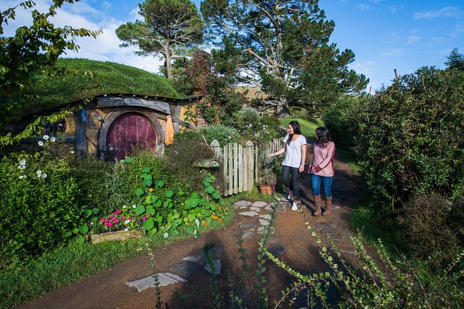 Hobbiton Movie Set day tour From Auckland - Auckland to Hobbiton: the 6am start and that long drive reality