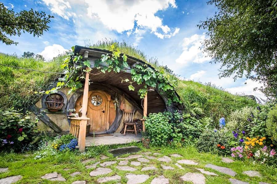 Hobbiton Movie Set & Rotorua Premium Day Tour from Auckland - Why this Auckland-to-Rotorua combo makes sense