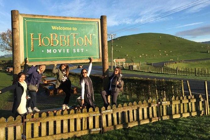 Hobbiton Movie Set Small Group Day Tour from Auckland - Hobbit Holes, Gardens, and the Guided Shire Walk