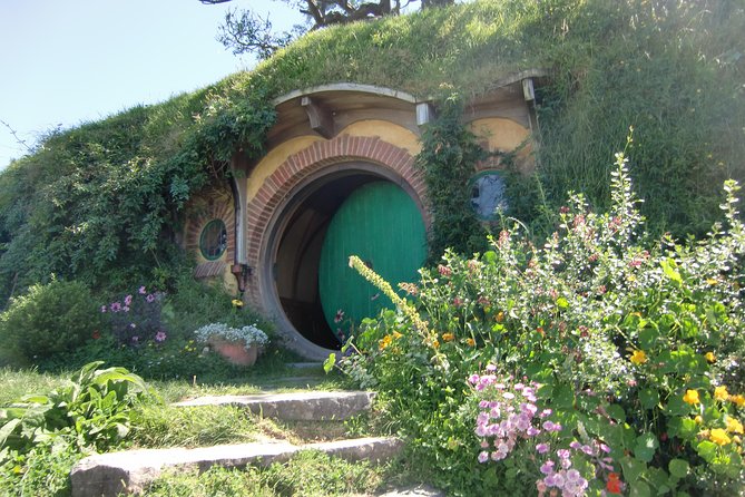 Hobbiton Movie Set Tour from Auckland - How the Auckland-to-Matamata day actually works