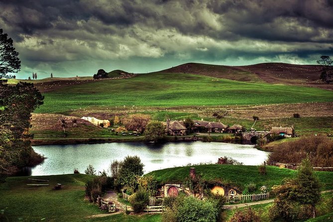 Hobbiton Movie Set tour & Glowworm Cave day tour - Price and value: what you’re paying for at $341.32
